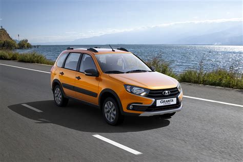 Обзор комплектации автомобиля Лада Гранта Кросс